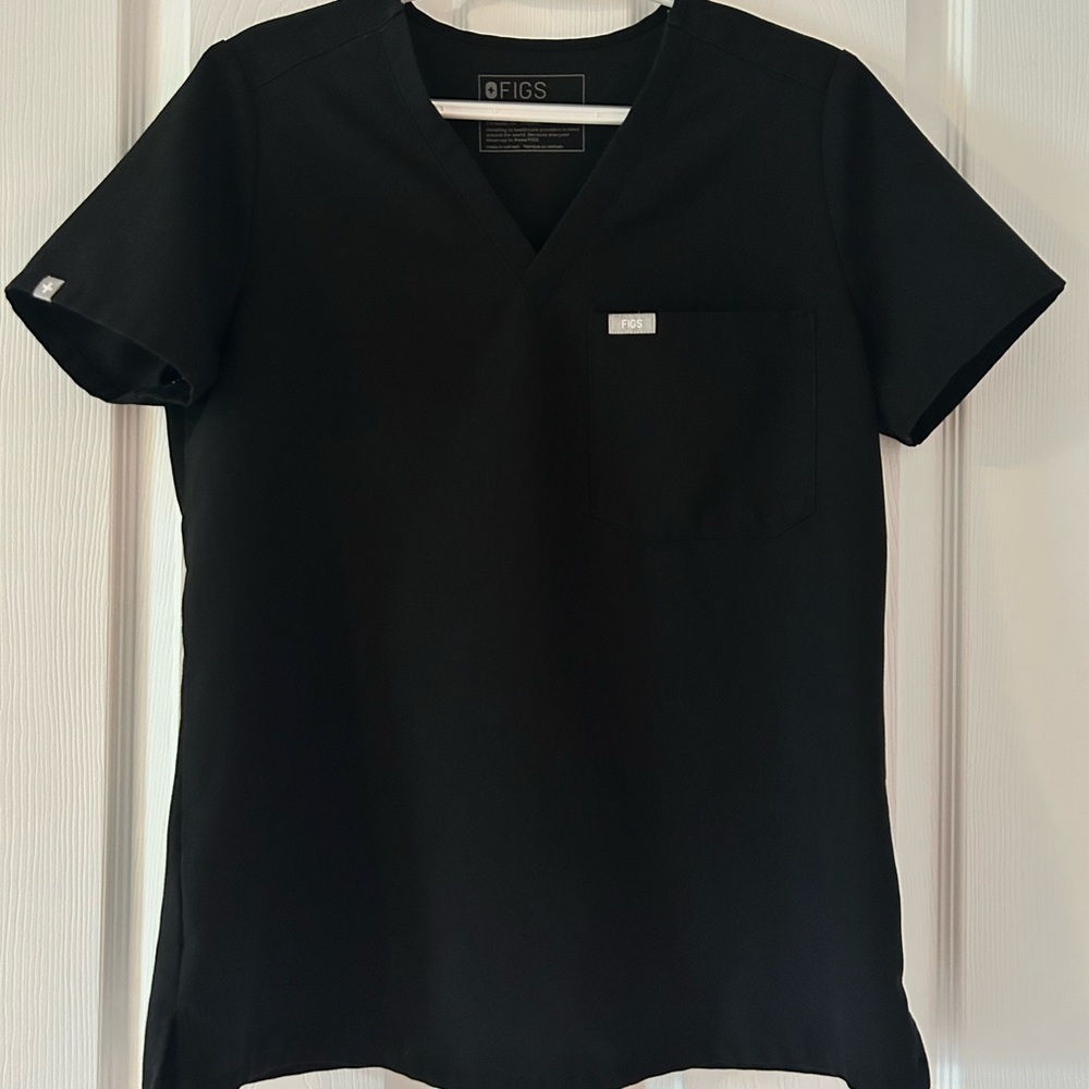 Figs Catarina One Pocket Scrub Top - Black